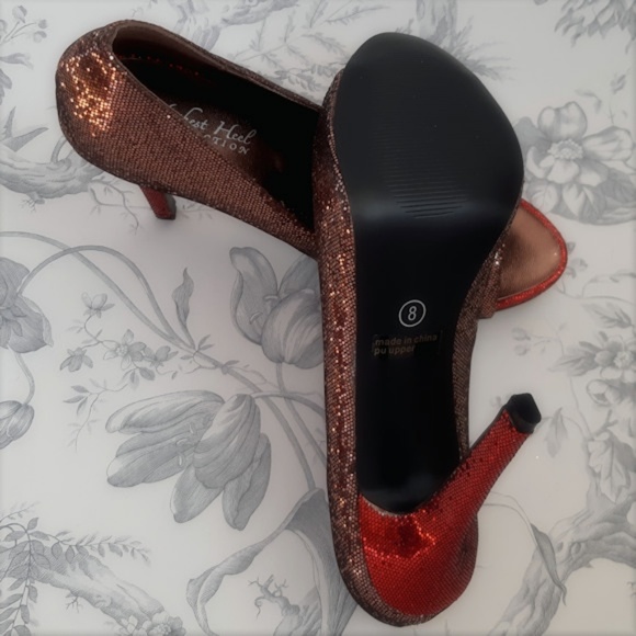 HIGHEST HEEL Bronze & Red Sequined Open To… - Picture 6 of 8